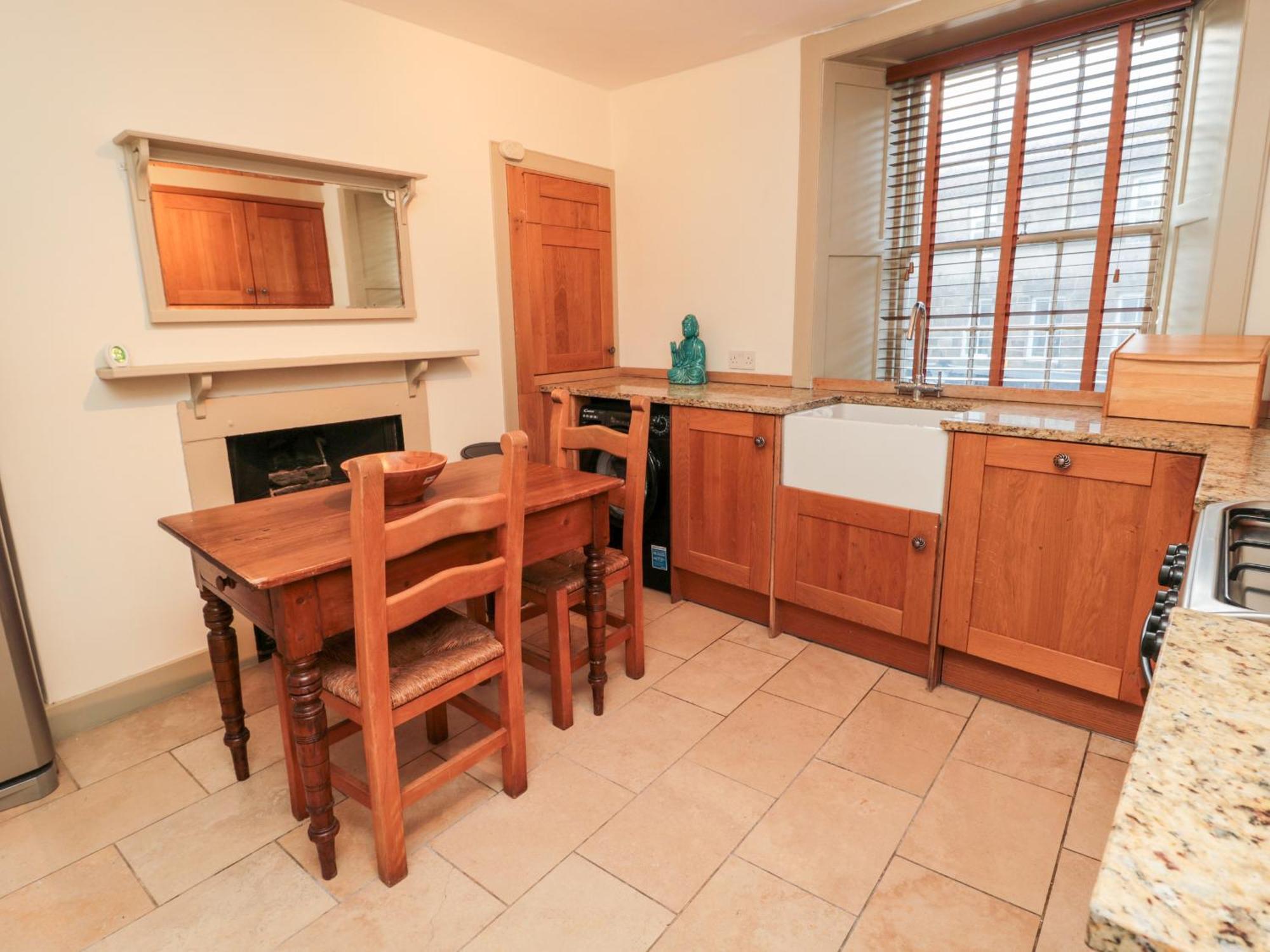 Apartment Upper Oakwood *