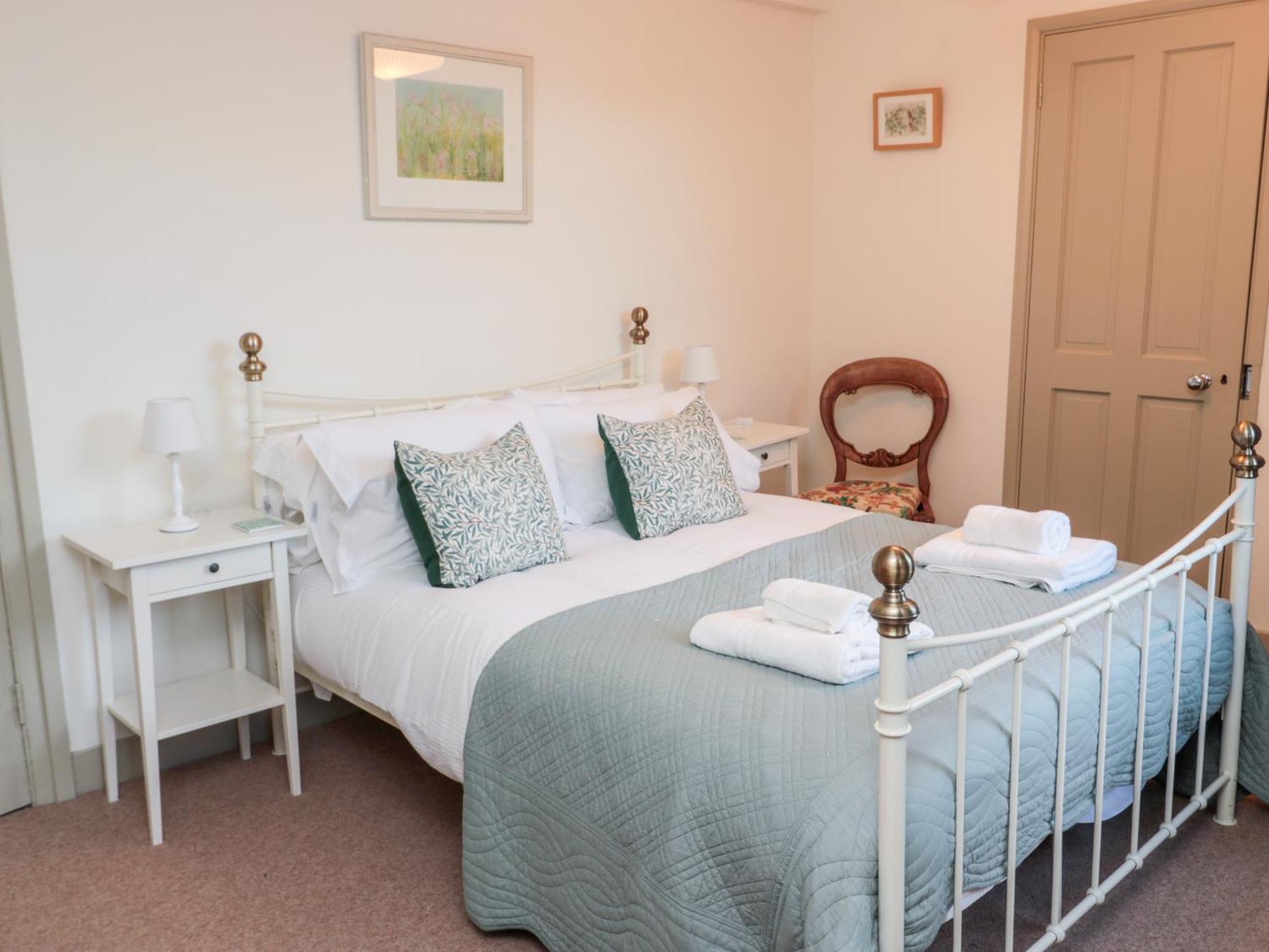 Apartment Upper Oakwood